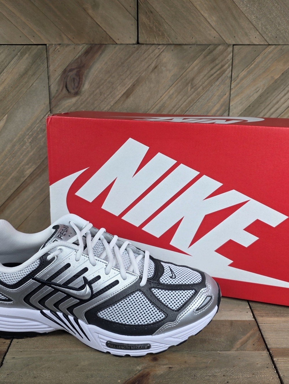 Nike Air Pegasus 2K5 Metallic Silver Mens Athletic Running Sneakers Size 12
